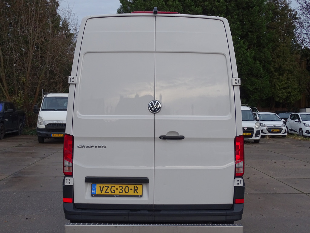 Volkswagen Crafter 2.0 TDI L3H3 Highline 9