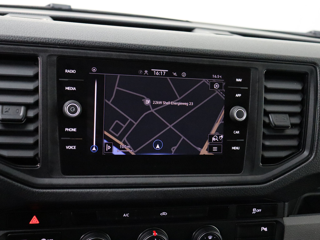 Volkswagen Crafter 2.0TDI L3H3 | Kastinrichting | Imperiaal | Trekhaak | Navigatie | Airco | Cruise | 3-Persoons | Betimmering 17