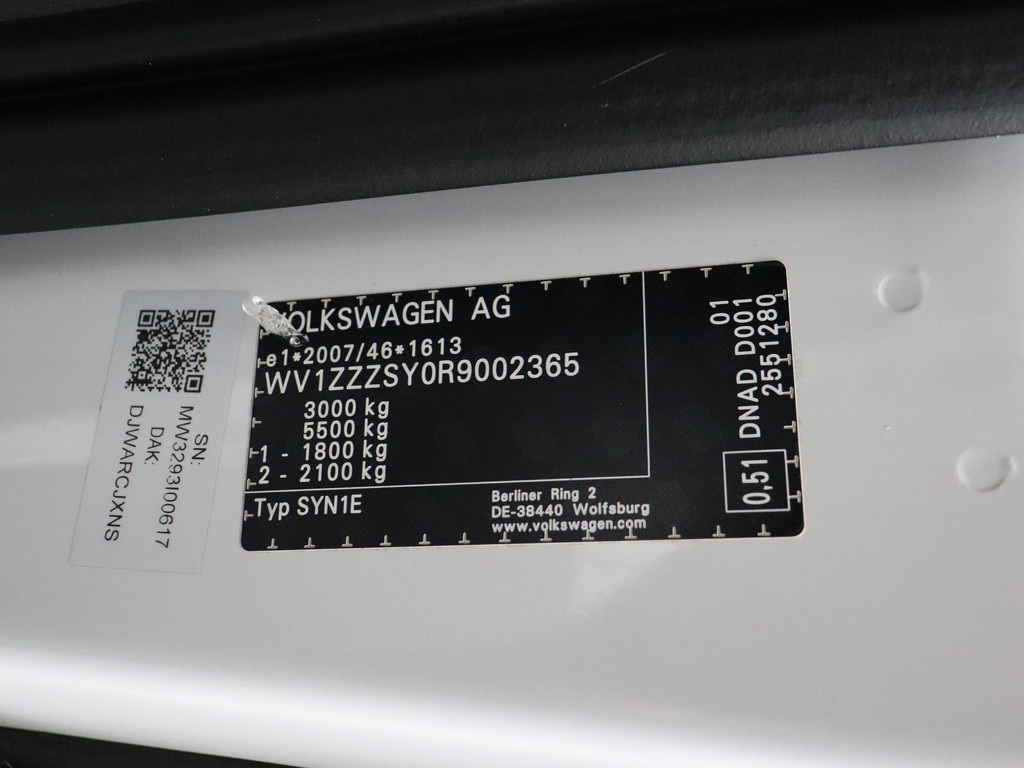 Volkswagen Crafter 2.0TDI L3H3 | Kastinrichting | Imperiaal | Trekhaak | Navigatie | Airco | Cruise | 3-Persoons | Betimmering 21