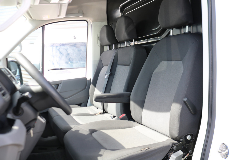 Volkswagen Crafter 2.0 TDI L4 H3 Automaat 16