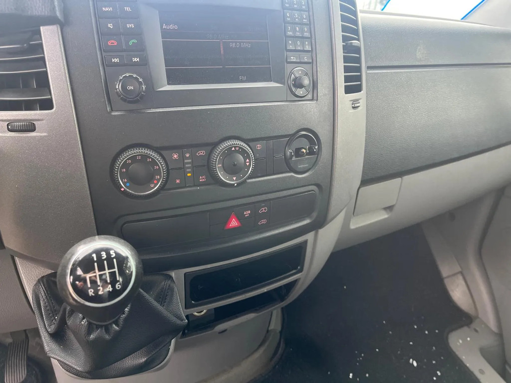 Volkswagen Crafter 2.0 TDI MAXI XXL 11