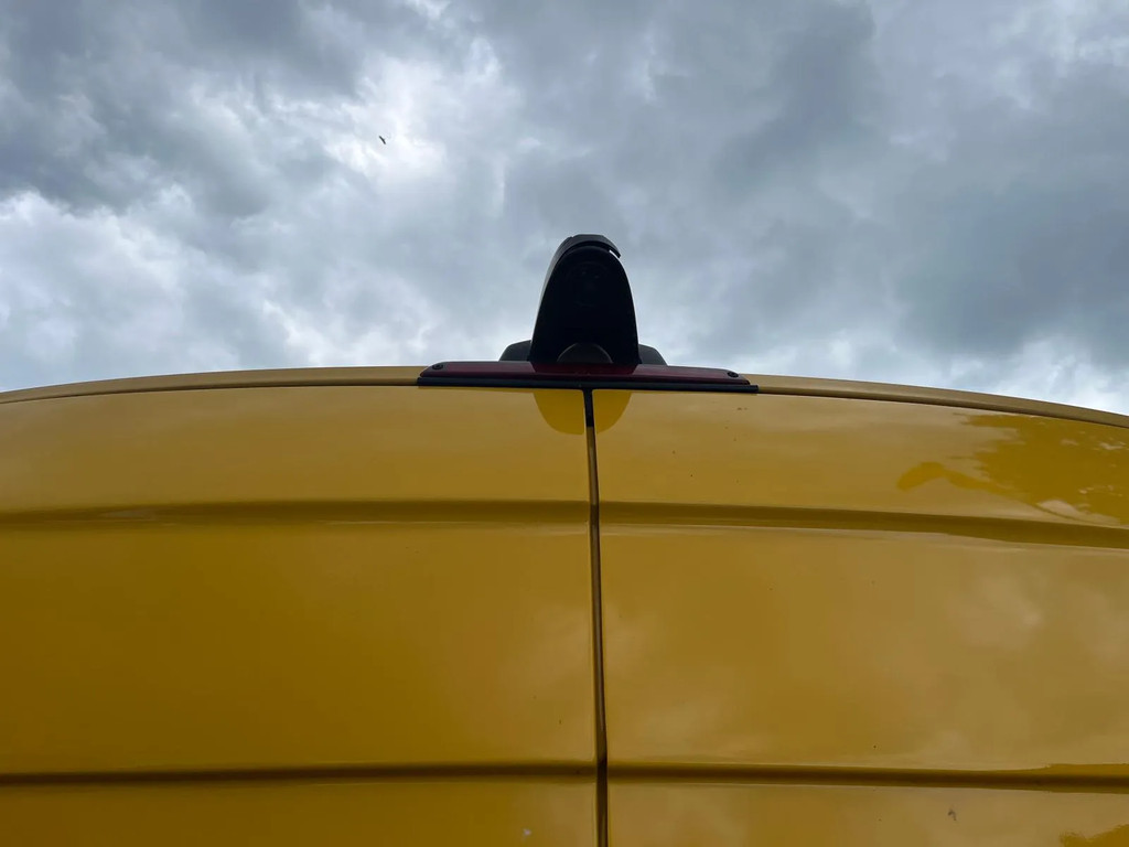 Volkswagen Crafter 2.0 TDI MAXI XXL 21