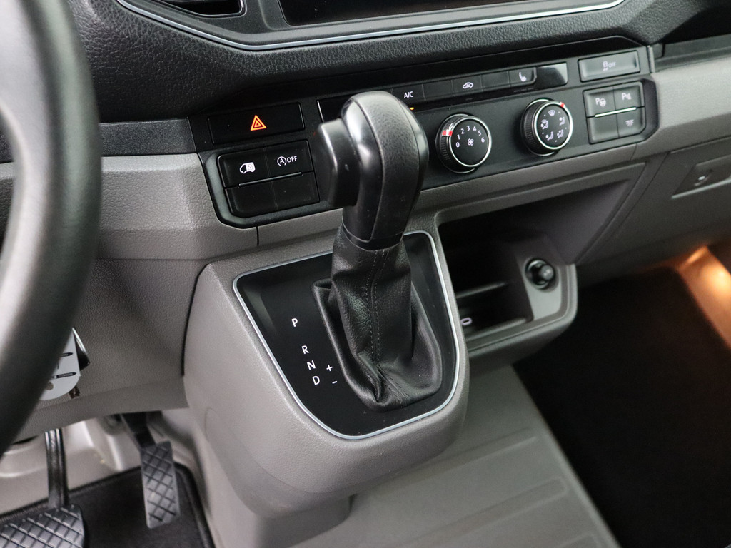 Volkswagen Crafter 2.0TDi 140PK DSG Automaat L3H2 | Led Adaptive Cruise | Standverwarming | Leder | 3-Persoons | Betimmering | Trekhaak 15