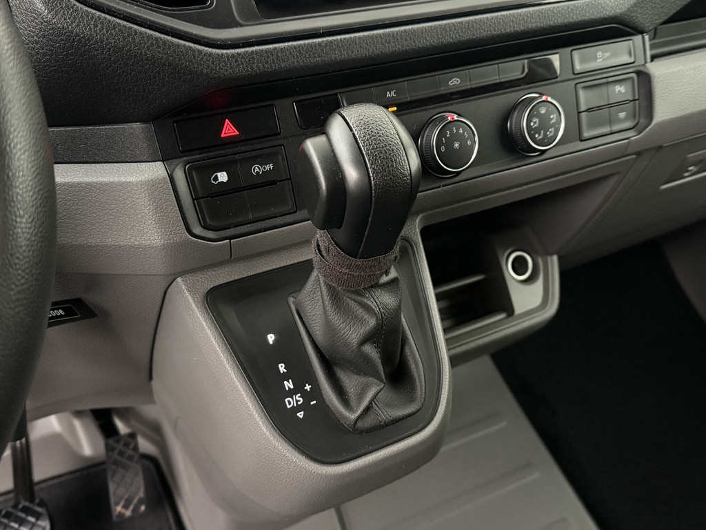 Volkswagen Crafter 2.0TDi 177PK DSG Automaat L3H2 | Led | Navigatie | Camera | Airco | 3-Persoons | Betimmering 15
