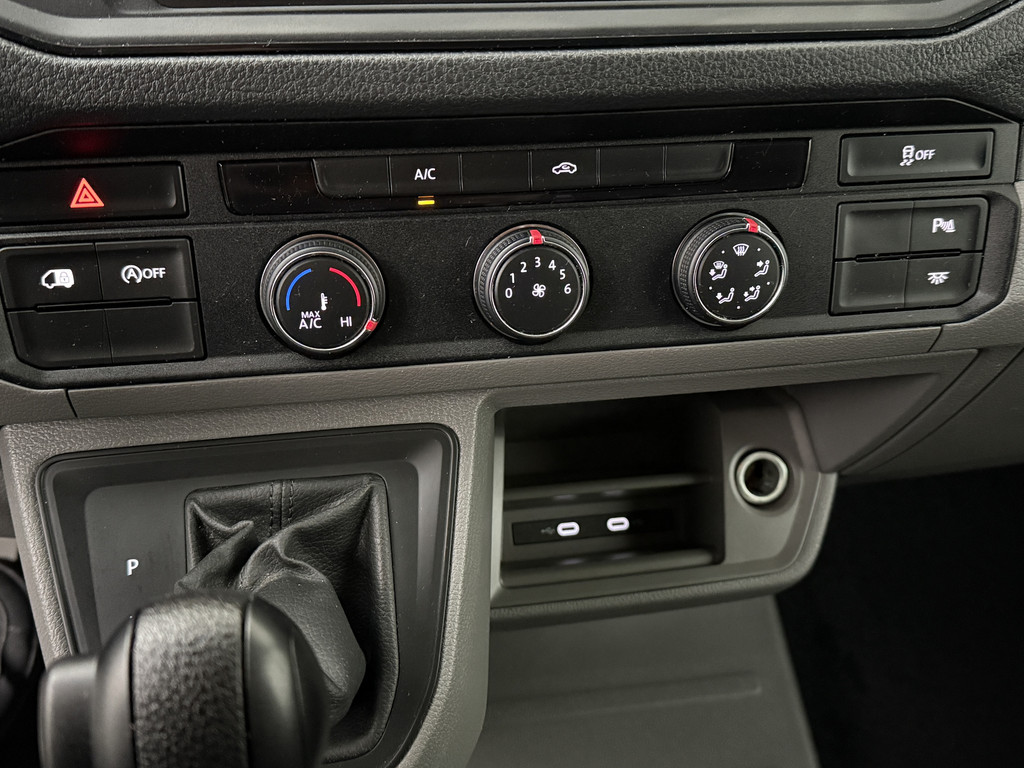 Volkswagen Crafter 2.0TDi 177PK DSG Automaat L3H2 | Led | Navigatie | Camera | Airco | 3-Persoons | Betimmering 16