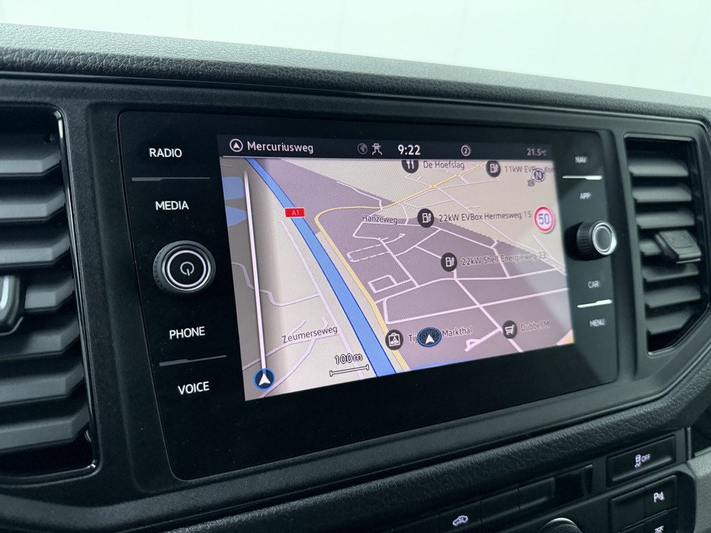 Volkswagen Crafter 2.0TDi 177PK L3H3 | Navigatie | Multimedia | 3-Zits | Airco 17