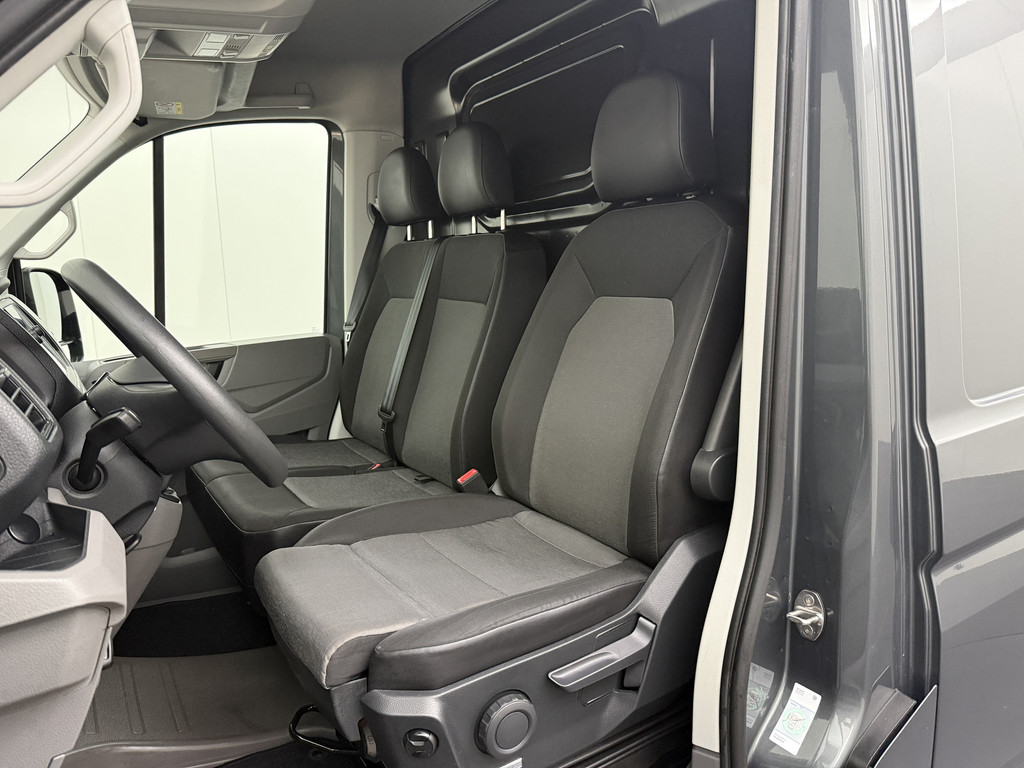 Volkswagen Crafter 2.0TDi 177PK L3H3 | Navigatie | Multimedia | 3-Zits | Airco 21