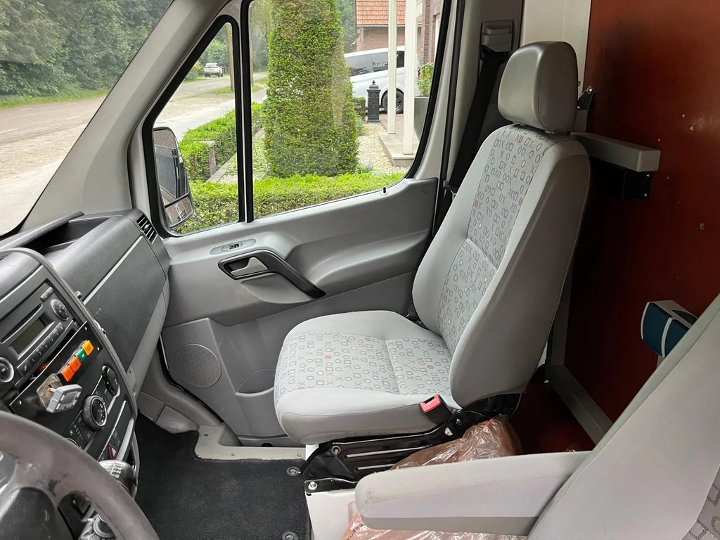 Volkswagen Crafter 2.5 TDI 35 7