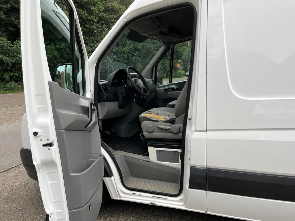 Volkswagen Crafter 2.5 TDI 35 8