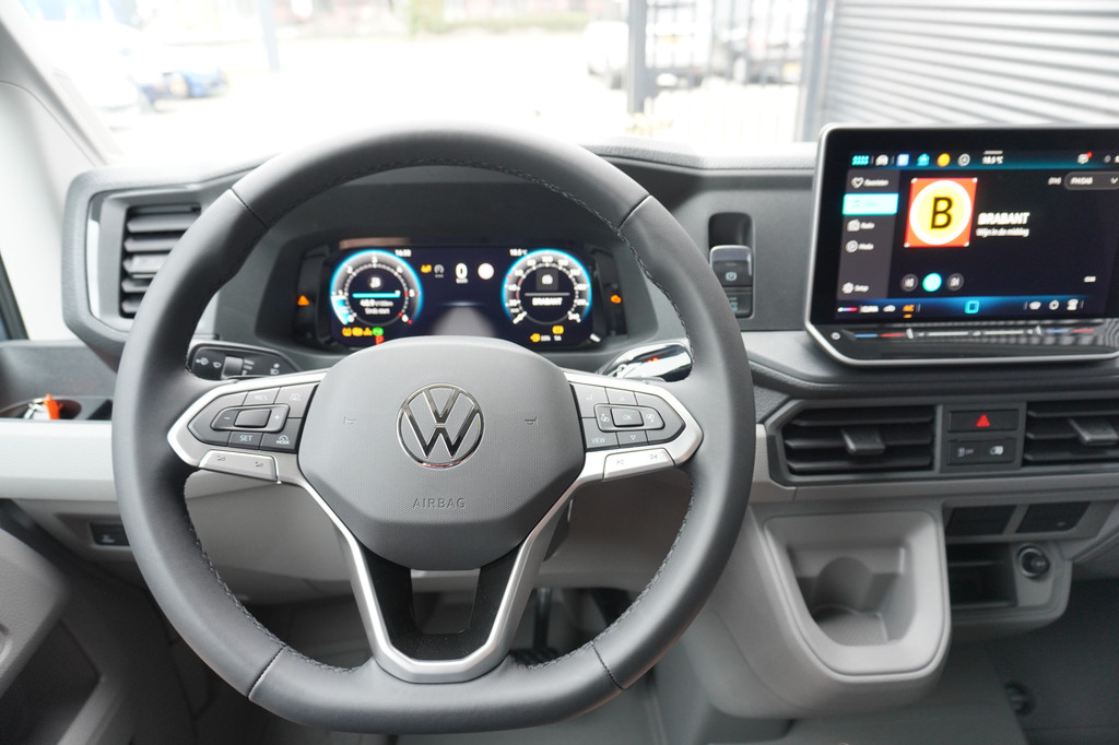 Volkswagen Crafter 30 2.0 TDI 140PK L3H3 Automaat Highline, Modeljaar 2025, App Connect, Trekhaak 13