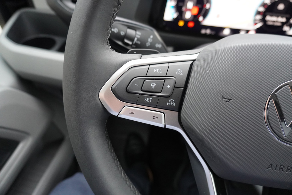 Volkswagen Crafter 30 2.0 TDI 141PK L3H3 Exclusive Automaat Climate | Adap.Cruise | Navi | Camera 18