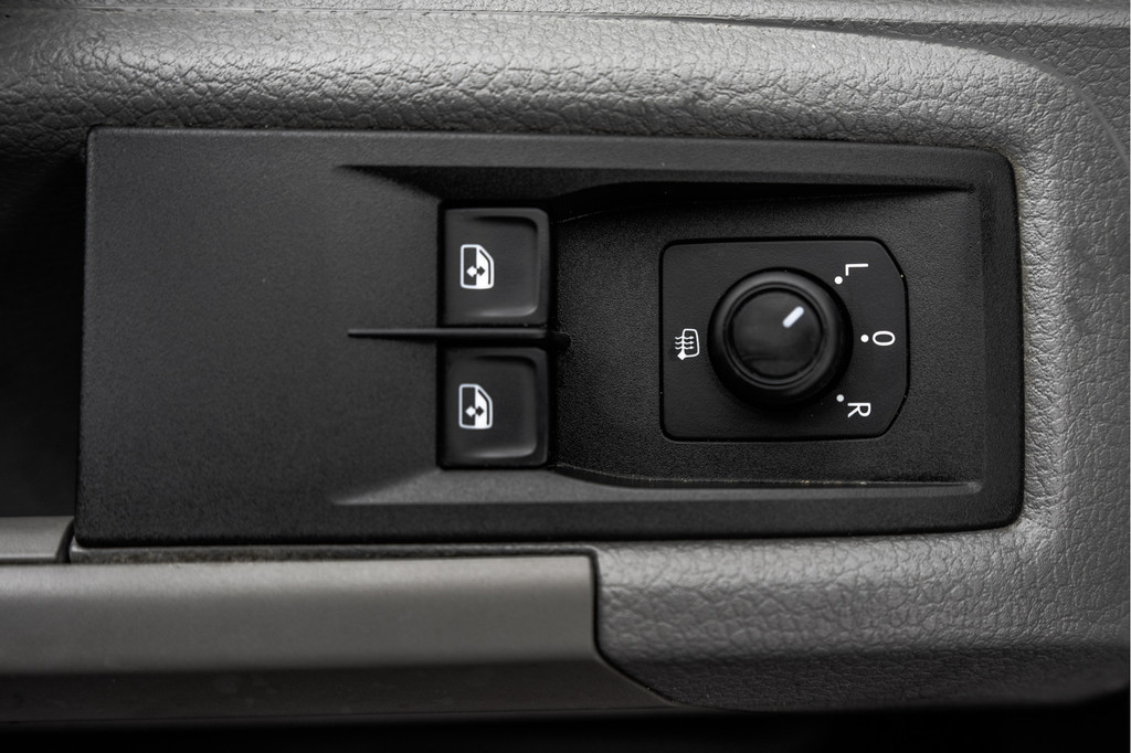 Volkswagen Crafter 30 TDI | L3H2 | Camera | CarPlay | Mirrorlink | Cruise | Airco | Euro 6 21