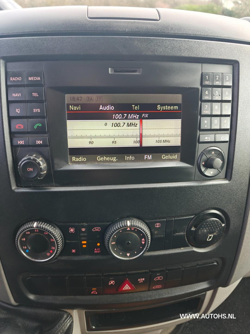 Volkswagen Crafter 32 2.0 TDI 136 PK , Lang , 1e eig. 2800 kg Trekkracht ,airco , cruise , apk okt. 2026 16