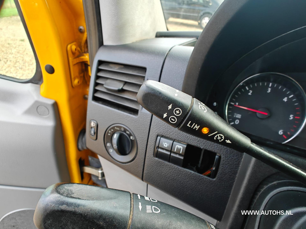 Volkswagen Crafter 32 2.0 TDI 136 PK , Lang , 1e eig. 2800 kg Trekkracht ,airco , cruise , apk okt. 2026 18