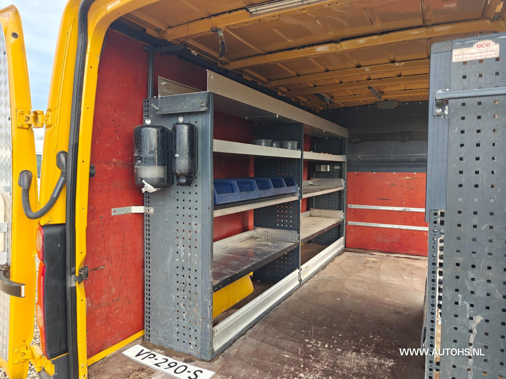 Volkswagen Crafter 32 2.0 TDI 136 PK , Lang , 1e eig. 2800 kg Trekkracht ,airco , cruise , apk okt. 2026 20