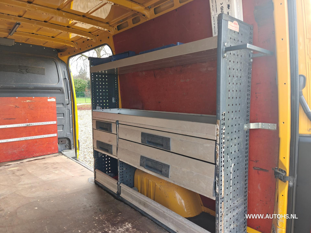 Volkswagen Crafter 32 2.0 TDI 136 PK , Lang , 1e eig. 2800 kg Trekkracht ,airco , cruise , apk okt. 2026 21