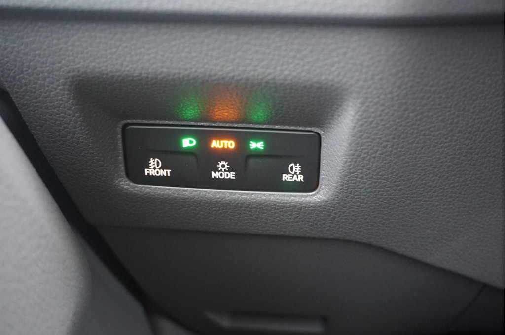 Volkswagen Crafter 35 177PK L3H2 AUT Facelift BPM VRIJ!! 13 Navi, Cam, Gev. Stoel, Alarm, LED!! NR. 424 18