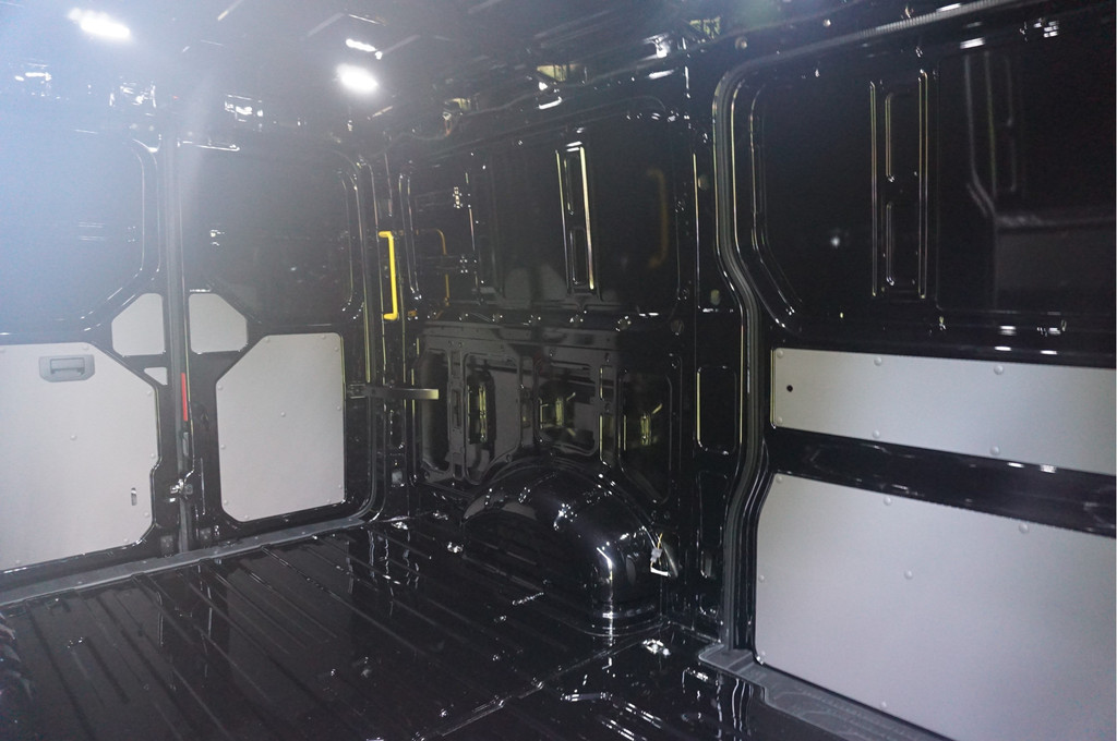 Volkswagen Crafter 35 177PK L3H2 AUT Facelift BPM VRIJ!! 13 Navi, Cam, Gev. Stoel, Alarm, LED!! NR. 425 8