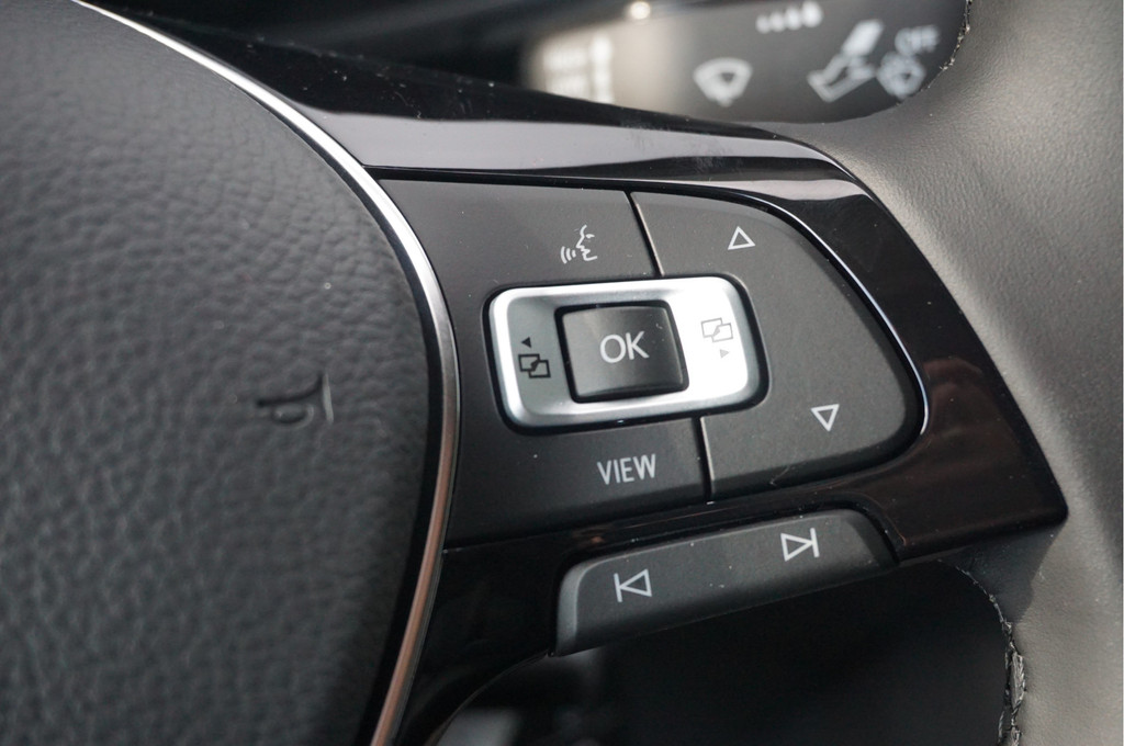 Volkswagen Crafter 35 2.0 177 L3H3 AUT BPM VRIJ!! Navi, Cam, Adap. Cruise, LED!! NR. 201 15