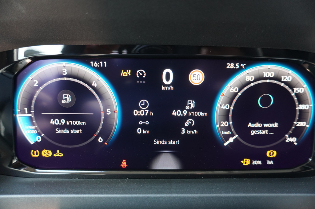 Volkswagen Crafter 35 2.0 TDI 140PK L3H3 Trendline, Modeljaar 2025, App Connect, Trekhaak 11