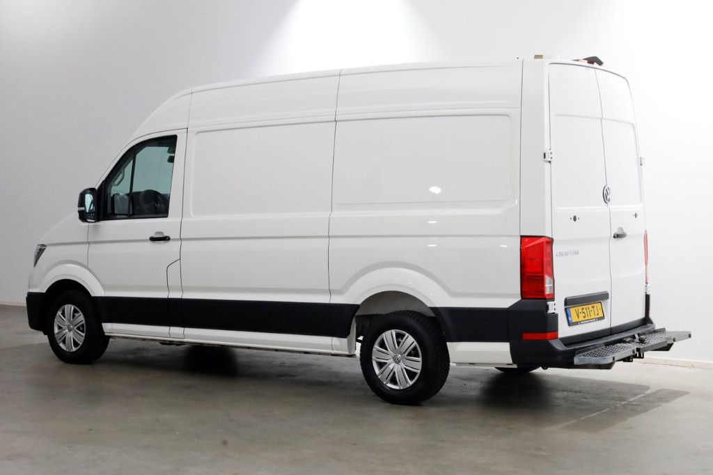 Volkswagen Crafter 35 2.0 TDI 140pk E6 RWD L3H3 (L2H2) Airco/Camera/Trekhaak 3500kg 08-2019 9