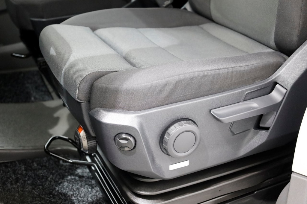 Volkswagen Crafter 35 2.0 TDI 140pk L3H3 (L2H2) Comfortline 2x Schuifdeur/Navi/Camera 04-2021 19