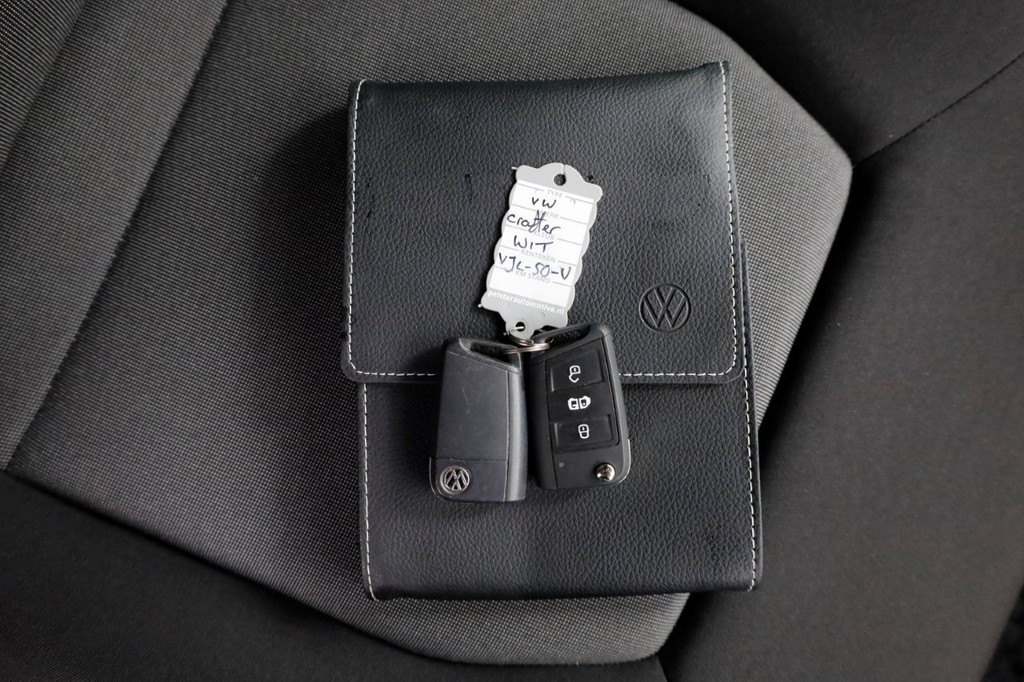 Volkswagen Crafter 35 2.0 TDI 140pk L3H3 (L2H2) Comfortline 2x Schuifdeur/Navi/Camera 04-2021 8