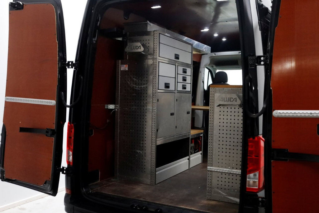 Volkswagen Crafter 35 2.0 TDI 140pk L3H3 (L2H2) Comfortline Camera/230V/Draaistoelen 11-2020 13