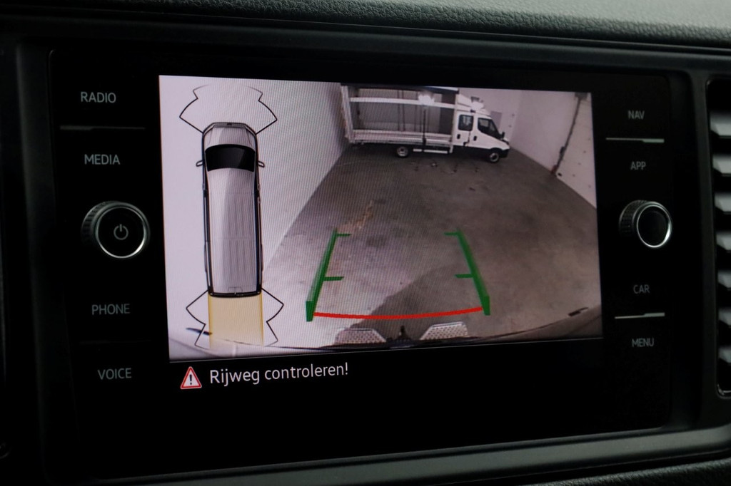 Volkswagen Crafter 35 2.0 TDI 140pk L3H3 (L2H2) Comfortline Camera/230V/Draaistoelen 11-2020 19