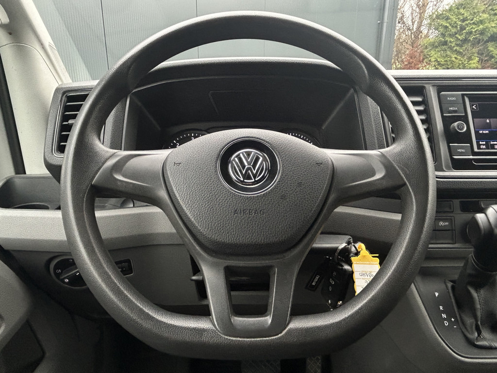 Volkswagen Crafter 35 2.0 TDI 141 PK / DSG AUTOMAAT / L3H3 / 3 TONS TREKHAAK / AIRCO / CAMERA / 3-ZITS 10