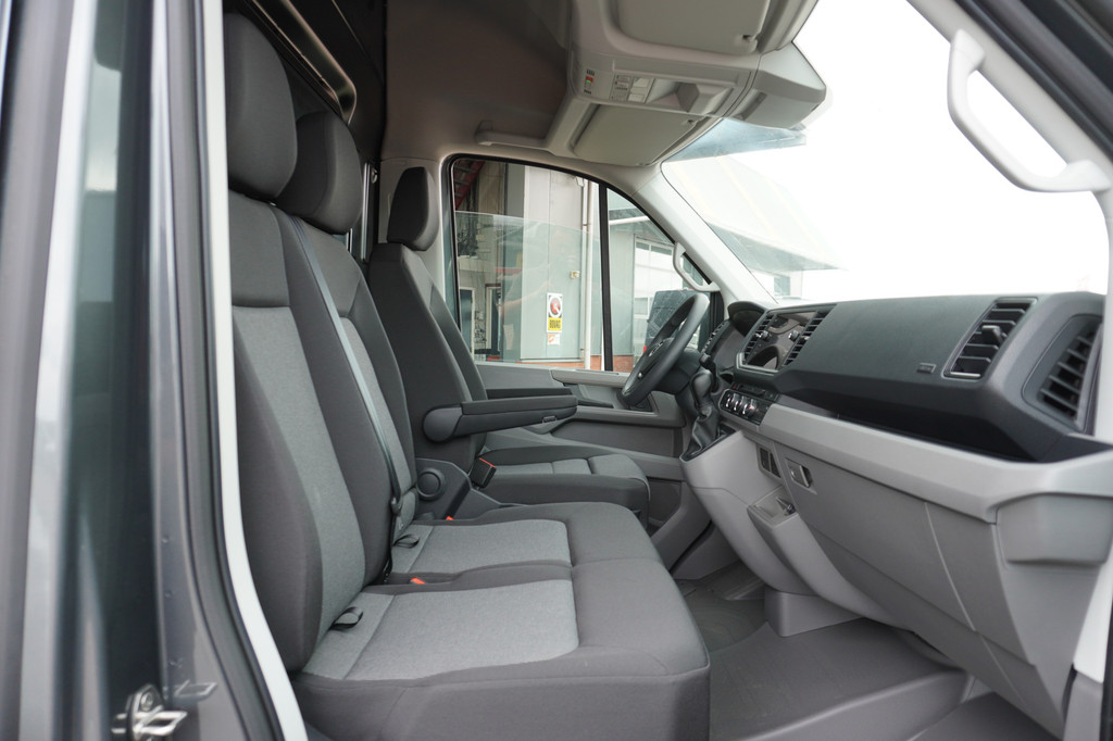 Volkswagen Crafter 35 2.0 TDI 141 PK L3H3 Automaat Nr. V042 | Airco | Cruise | Navi 12