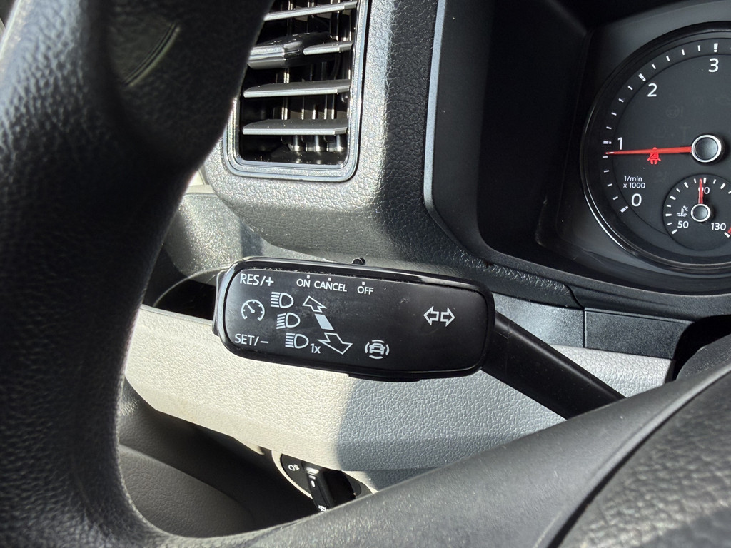 Volkswagen Crafter 35 2.0 TDI 141 PK / L3H3 / DHOLLANDIA HYDR. LAADKLEP / AUTOMAAT / AIRCO / CRUISE / CAMERA 15