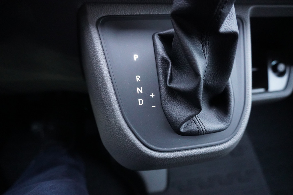 Volkswagen Crafter 35 2.0 TDI 177PK L3H3 Autmaat nr. V120 | Climat | Navi | Cruise | Camera 15