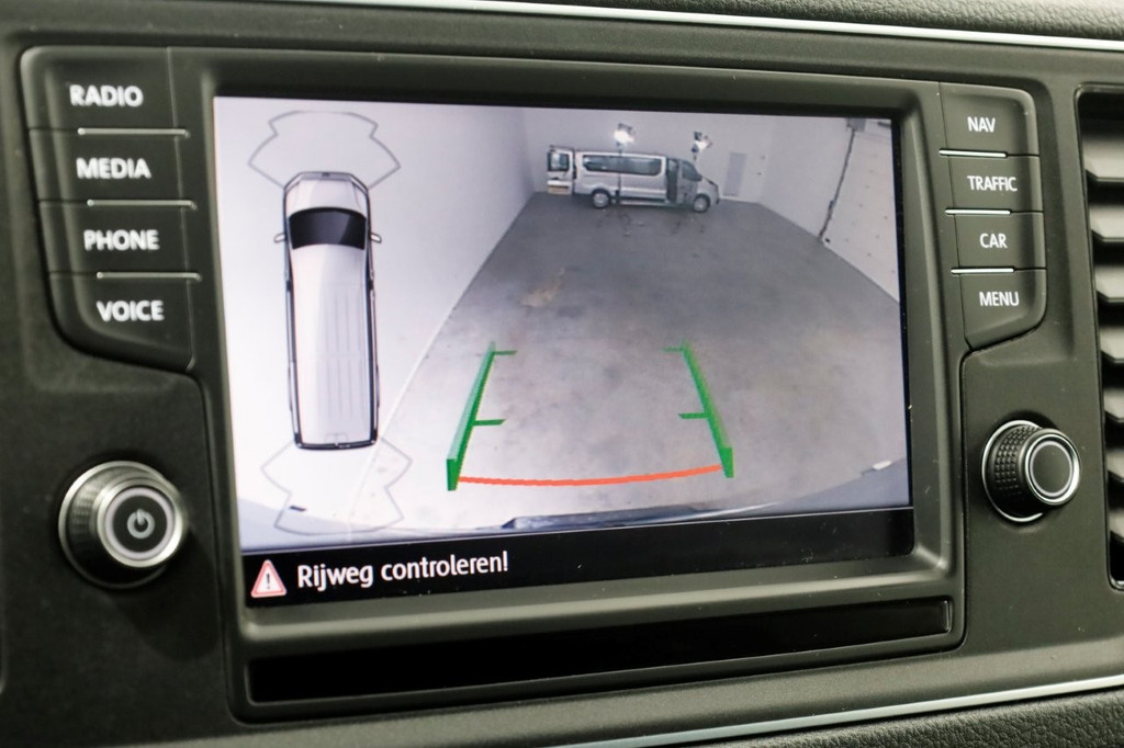 Volkswagen Crafter 35 2.0 TDI 177pk L3H3 (L2H2) Highline LED/ACC/Inrichting 06-2018 16