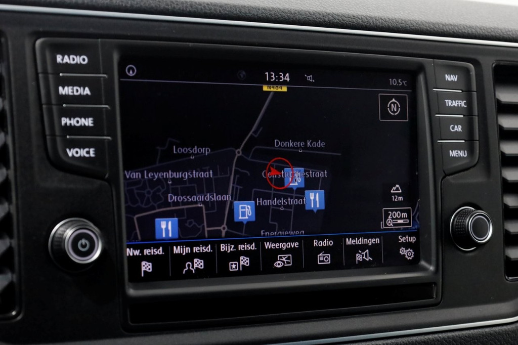 Volkswagen Crafter 35 2.0 TDI 177pk L3H3 (L2H2) Highline LED/ACC/Inrichting 06-2018 17