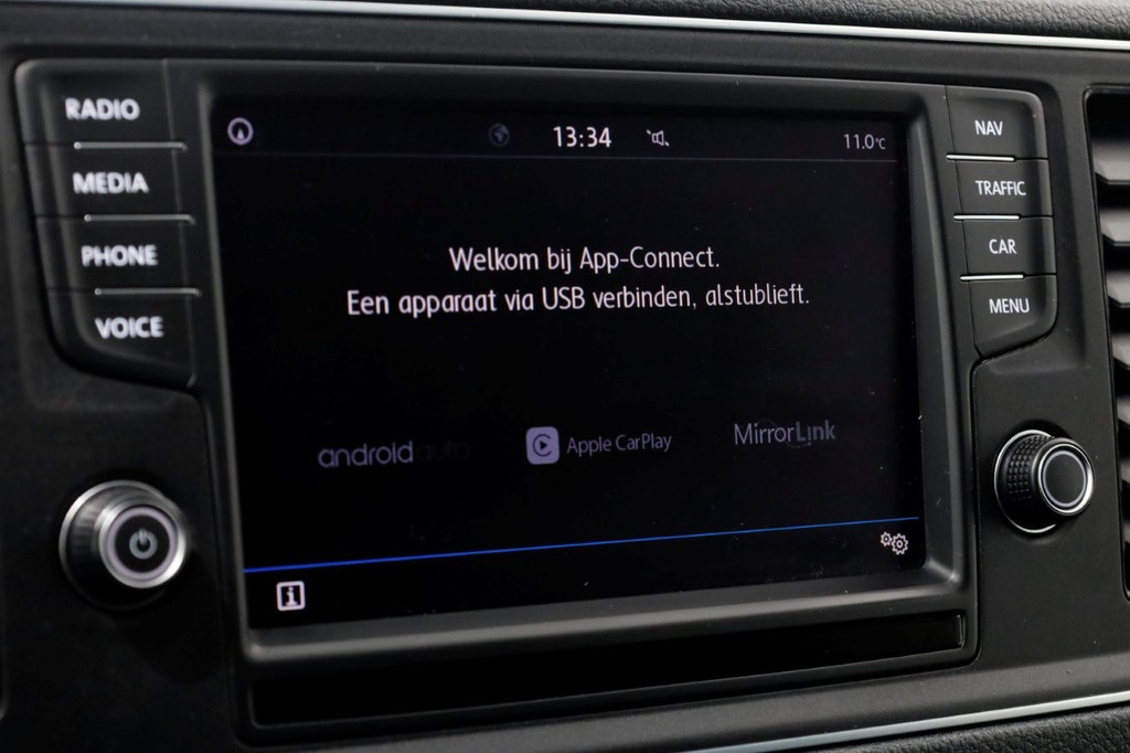 Volkswagen Crafter 35 2.0 TDI 177pk L3H3 (L2H2) Highline LED/ACC/Inrichting 06-2018 18