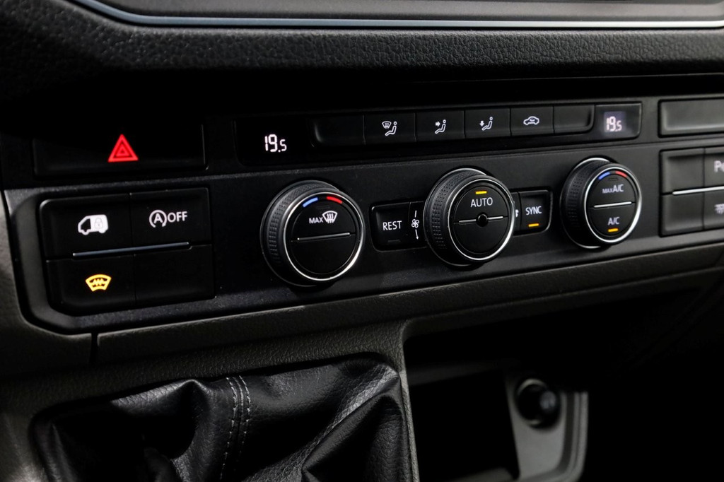 Volkswagen Crafter 35 2.0 TDI 177pk L3H3 (L2H2) Highline LED/ACC/Inrichting 06-2018 20