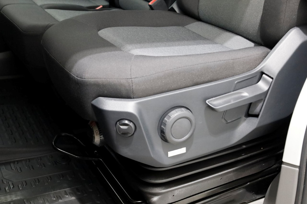 Volkswagen Crafter 35 2.0 TDI 177pk L3H3 (L2H2) Highline LED/ACC/Inrichting 06-2018 21