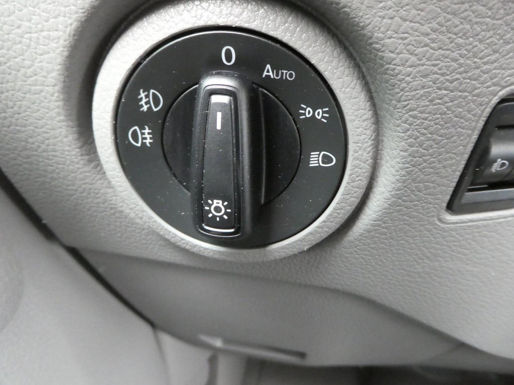 Volkswagen Crafter 35 2.0 TDI 180 pk L3H3 ( L2H2) airco, apple carplay ,camera ,trekhaak 16