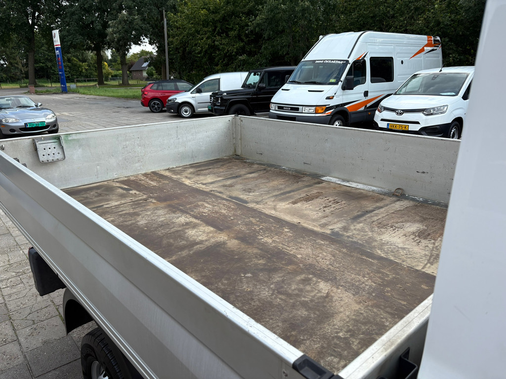 Volkswagen Crafter 35 2.0 TDI HIGHLINE 180 PK, EURO6, 6P, laadbak, airco, cruise, apple carplay, trekhaak 3500 KG 10