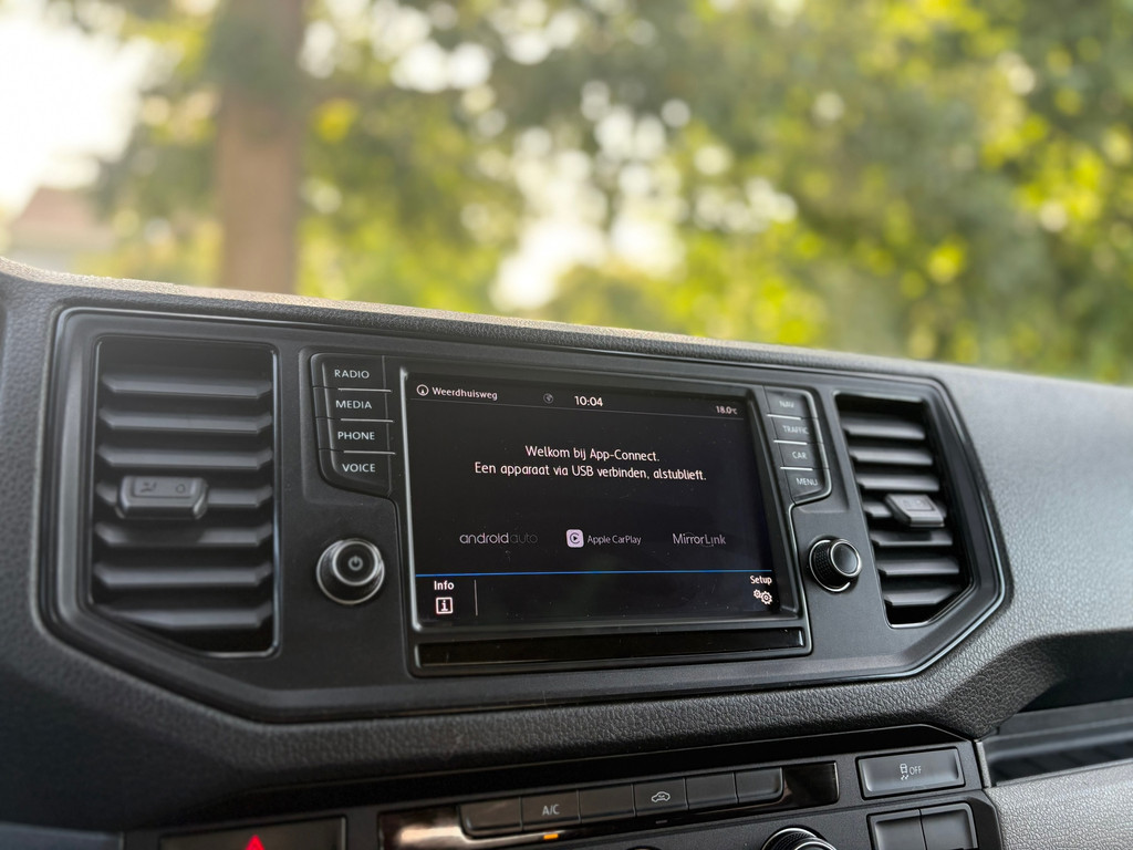 Volkswagen Crafter 35 2.0 TDI HIGHLINE 180 PK, EURO6, 6P, laadbak, airco, cruise, apple carplay, trekhaak 3500 KG 15