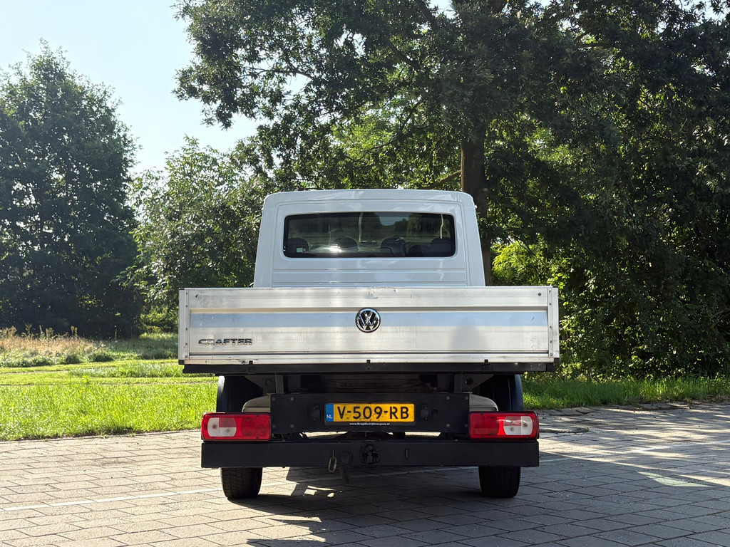 Volkswagen Crafter 35 2.0 TDI HIGHLINE 180 PK, EURO6, 6P, laadbak, airco, cruise, apple carplay, trekhaak 3500 KG 7