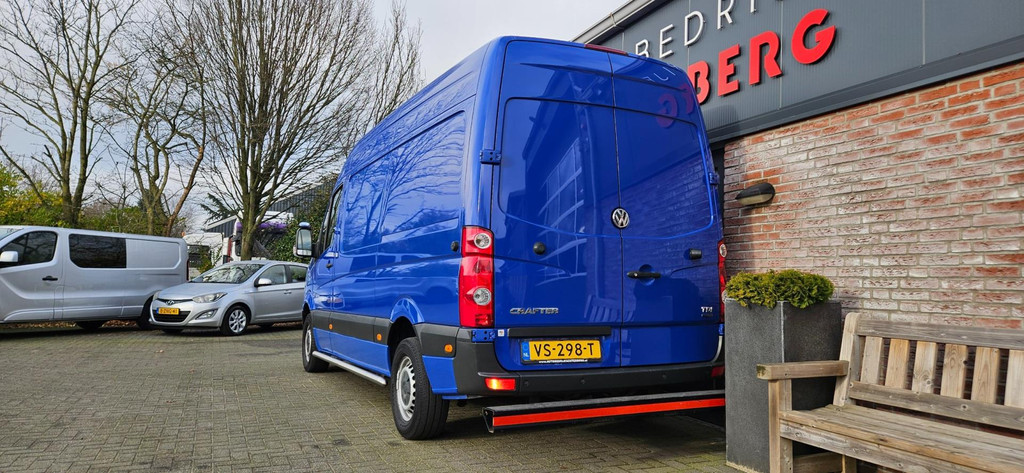 Volkswagen Crafter 35 2.0 TDI L2H2 Airco! Marge! Cruise Control! NAP! Nette Bus! PDC! 11