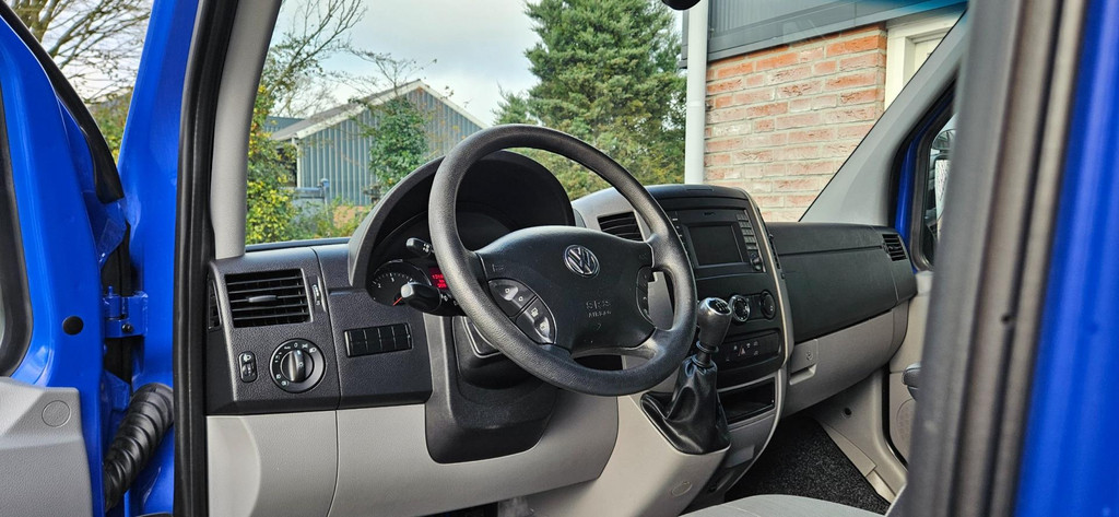 Volkswagen Crafter 35 2.0 TDI L2H2 Airco! Marge! Cruise Control! NAP! Nette Bus! PDC! 17