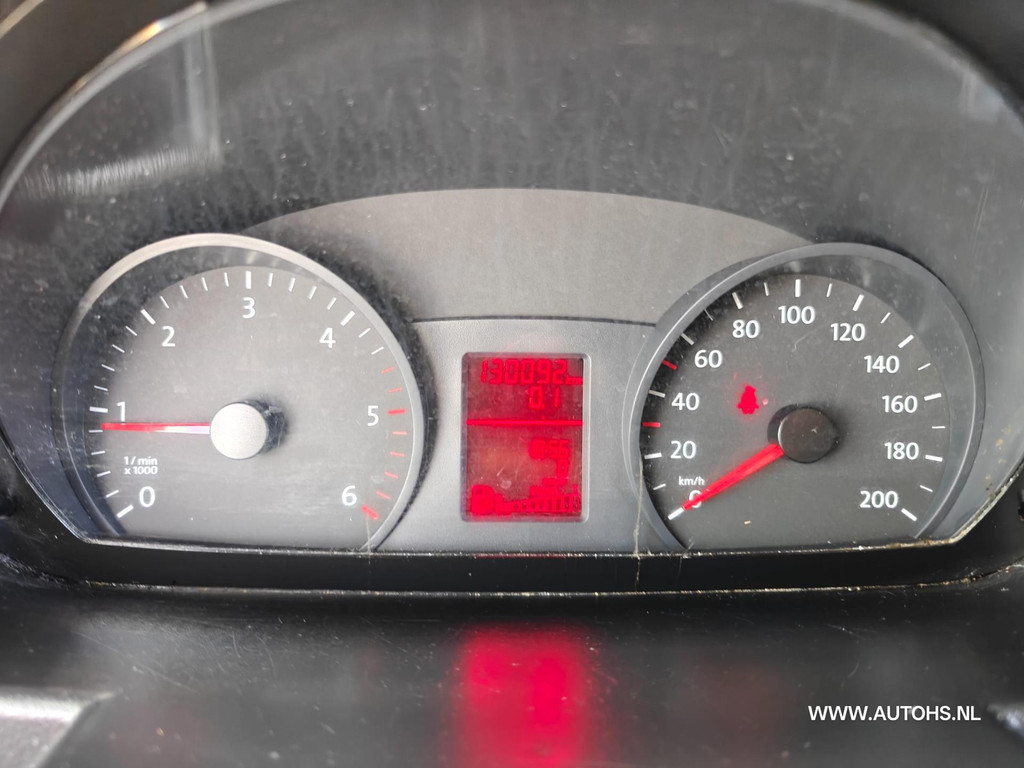 Volkswagen Crafter 35 2.0 TDI L2H2, Euro 6 140PK , Apk Aug. 2026 , Airco , cruise , camera, Post NL Uitvoering , Nette bus. 11