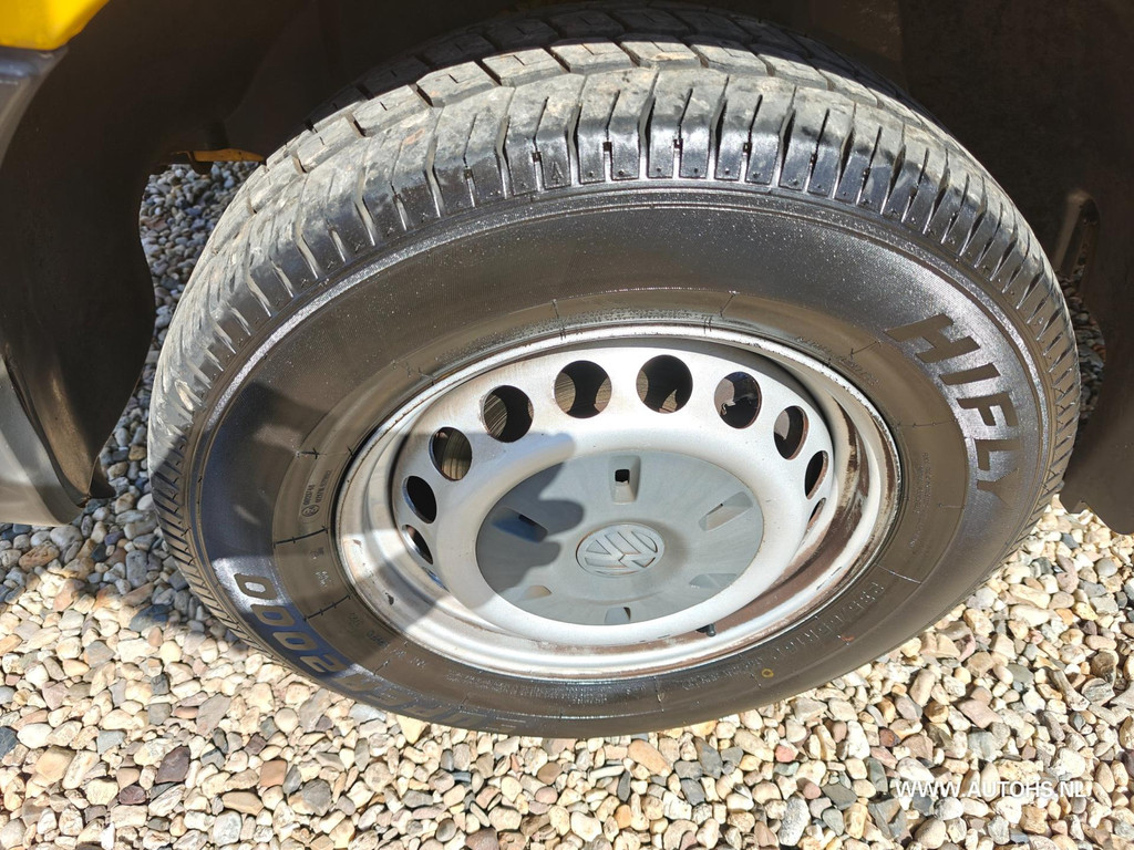 Volkswagen Crafter 35 2.0 TDI L2H2, Euro 6 140PK , Apk Aug. 2026 , Airco , cruise , camera, Post NL Uitvoering , Nette bus. 7