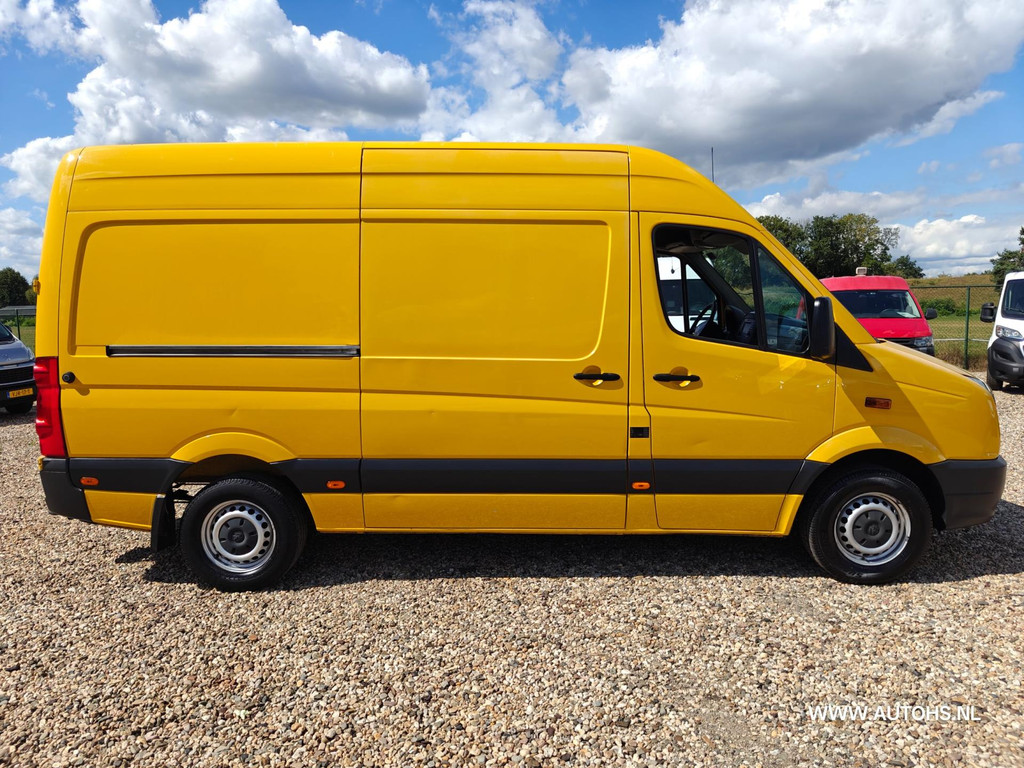 Volkswagen Crafter 35 2.0 TDI L2H2, Euro 6 140PK , Apk Aug. 2026 , Airco , cruise , camera, Post NL Uitvoering , Nette bus. 9