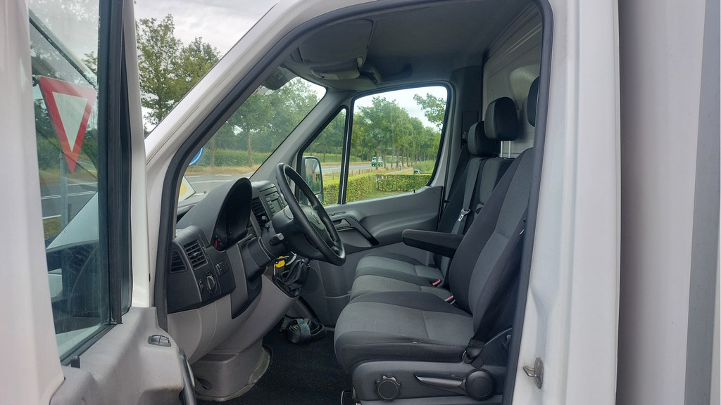 Volkswagen Crafter 35 2.0 TDI L3H2 AIRCO/LAADKLEP BJ 2015 10