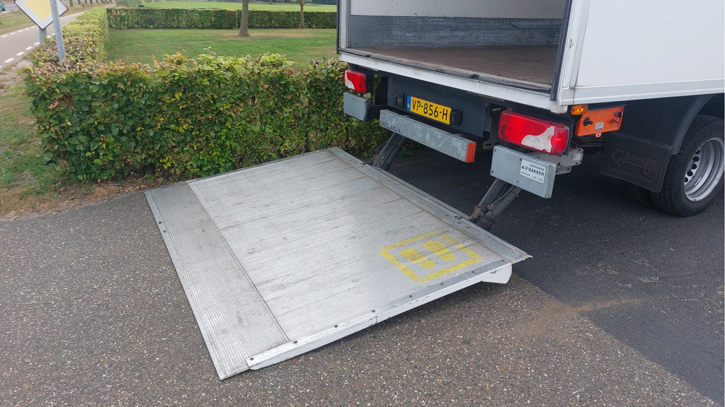 Volkswagen Crafter 35 2.0 TDI L3H2 AIRCO/LAADKLEP BJ 2015 11