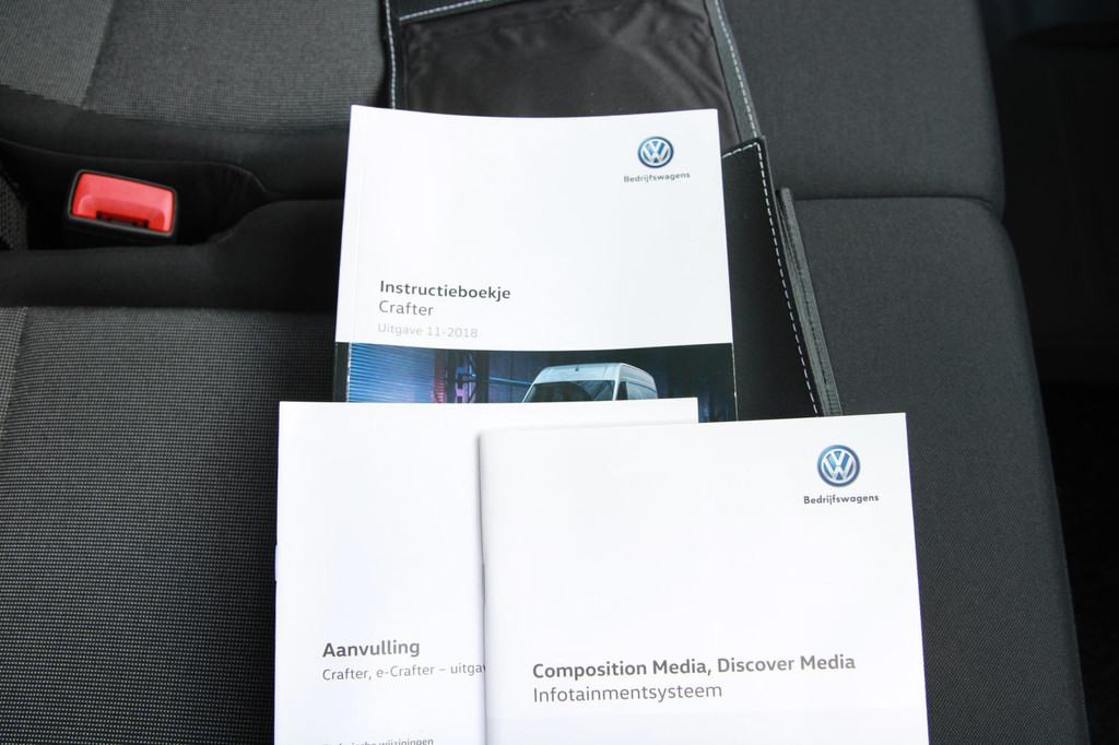 Volkswagen Crafter 35 2.0 TDI L3H2 / App connect / Gev. Stoel / Cruise / dealer onderhouden 13